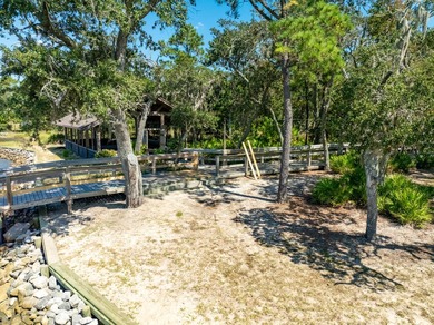 Nestled in the waterfront community of Steamboat Landing at - photo 14