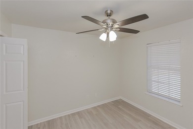 Move-in ready and packed with features, this beautifully - photo 15