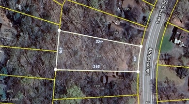 Roaming Woods Lake Lot Sale Pending in Lake Ariel Pennsylvania