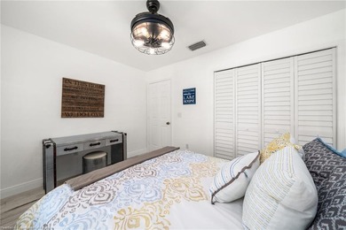 Experience the ultimate lakefront living in Florida with this - photo 23