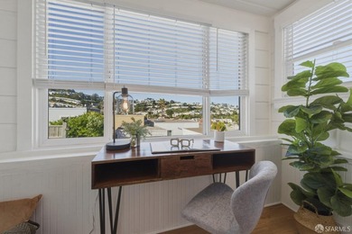 Welcome home to this Sunnyside gem with sweeping city views! - photo 23