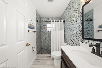 Experience the ultimate lakefront living in Florida with this - photo 25
