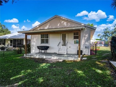 Experience the ultimate lakefront living in Florida with this - photo 27