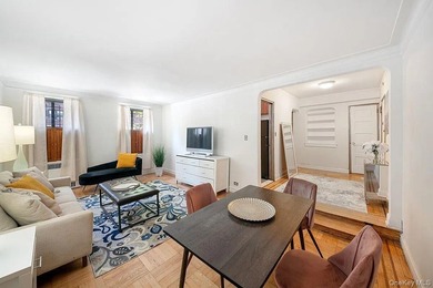 A generously sized 800 sqft one-bedroom apartment in - photo 2