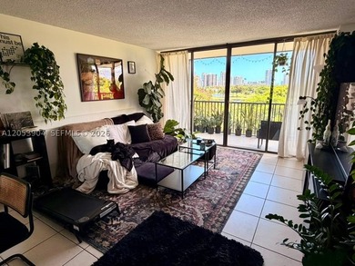 Call this cozy apartment home in a great Aventura location - photo 6