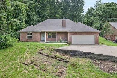 Looking for a house near the lake? Enjoy your view of the lake - photo 3