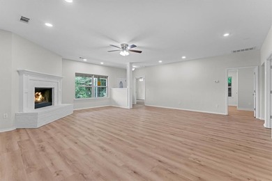 Looking for a house near the lake? Enjoy your view of the lake - photo 8