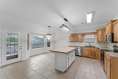 Looking for a house near the lake? Enjoy your view of the lake - photo 9