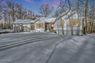 Hemlock Lake Home For Sale in Lords Valley Pennsylvania