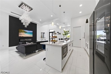 Welcome to this stunning modern luxury waterfront home featuring - photo 11