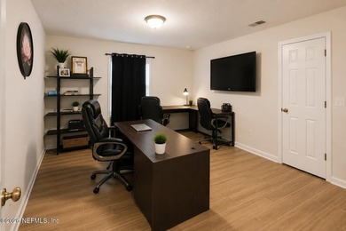 Welcome to this beautifully maintained home in the heart of St - photo 21