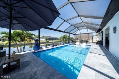 Welcome to this stunning modern luxury waterfront home featuring - photo 33