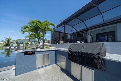 Welcome to this stunning modern luxury waterfront home featuring - photo 43