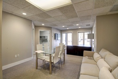 Medical / Professional Office Building for Sale in Serene - photo 6