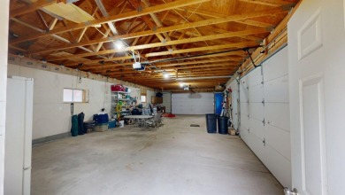 Exquisitely maintained ranch-style home. SOLD - photo 24