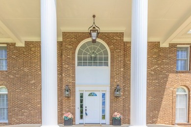 ELEGANT HOME, FIRST TIME ON THE MARKET! Welcome to this stunning - photo 13