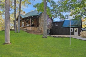 Stunning Log Home - Lake Home For Sale in Du Bois, Pennsylvania
