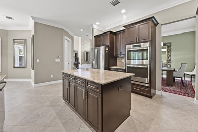 Welcome to this exceptional two-story estate in the exclusive - photo 16