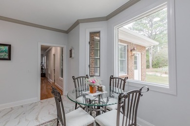 ELEGANT HOME, FIRST TIME ON THE MARKET! Welcome to this stunning - photo 31