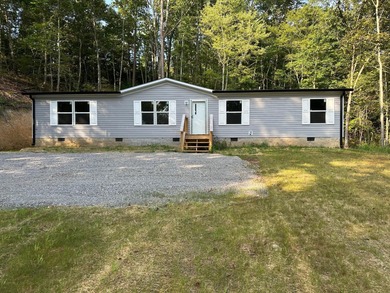 Chickamauga Lake Home For Sale in Dayton Tennessee