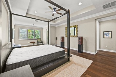 Welcome to this exceptional two-story estate in the exclusive - photo 41