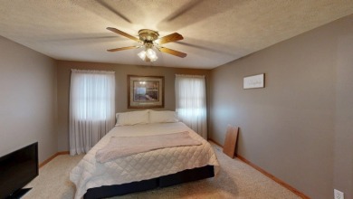 Exquisitely maintained ranch-style home. SOLD - photo 19
