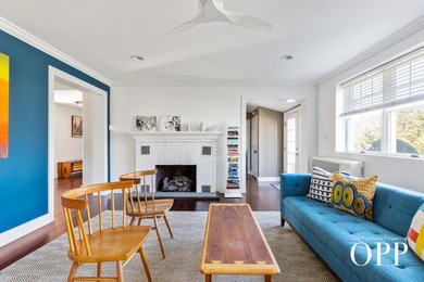 Set in a coveted south village location, this turnkey cottage - photo 3