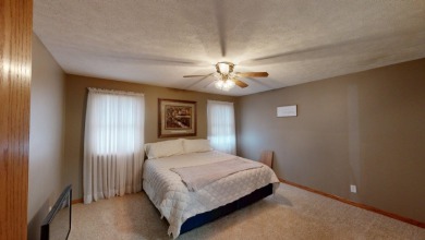 Exquisitely maintained ranch-style home. SOLD - photo 20