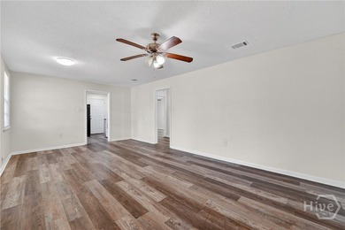 Welcome to this 3 bedroom, 1 bathroom home located in the - photo 5