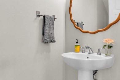 Current owner is a licensed real estate agent.Welcome to this - photo 18