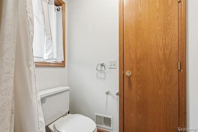 Welcome to your waterfront escape at 5436 N Lakeshore Rd in - photo 27