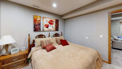Exquisitely maintained ranch-style home. SOLD - photo 29