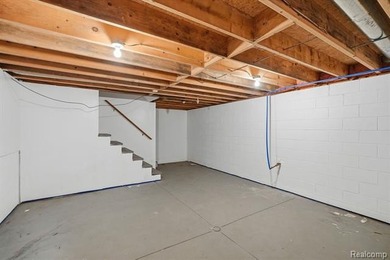 Welcome to your waterfront escape at 5436 N Lakeshore Rd in - photo 32