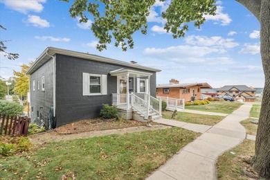 Discover easy living in this low-maintenance 2-bedroom, 2-bath