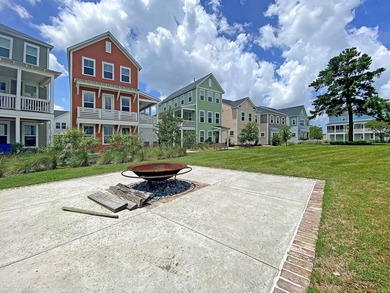 Current owner is a licensed real estate agent.Welcome to this - photo 44