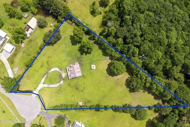 Precious home situated on 1.8 acres in the highly desirable - photo 2