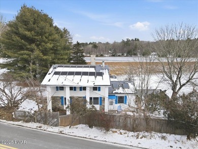 Lake Home For Sale in Dingmans Ferry, Pennsylvania