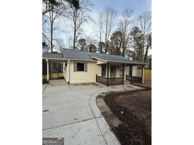 Lake Lanier Home For Sale in Cumming Georgia