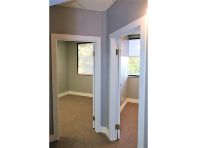 PROFESSIONAL OFFICE CONDO Great opportunity to own this unique & - photo 18