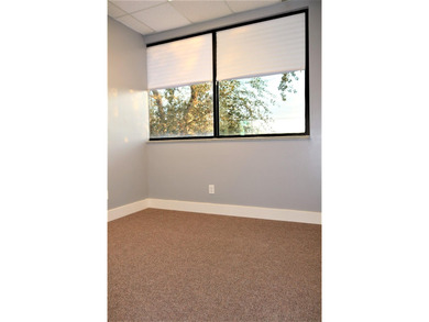PROFESSIONAL OFFICE CONDO Great opportunity to own this unique & - photo 21