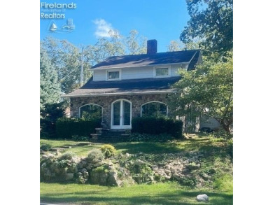 LOCATION!  LOCATION!  LOCATION! Historic Catawba Island SOLD - photo 2