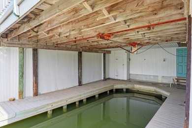 Spacious coastal retreat on coveted Key Allegro with room for - photo 44