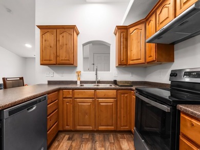 PRICE IMPROVEMENT $10,100! 3 Bed | 2 Bath mountain-view condo in - photo 8