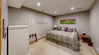 Exquisitely maintained ranch-style home. SOLD - photo 30