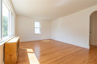 15 Gage Street, Warwick This one is a keeper! Lovely dormered - photo 12