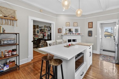 Beautifully updated 4 bedroom, 3.5 bath home that perfectly - photo 13