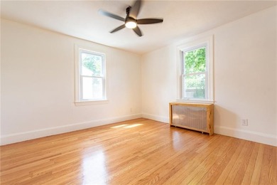 15 Gage Street, Warwick This one is a keeper! Lovely dormered - photo 14