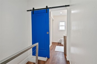Perfectly situated in the heart of desirable Upper - photo 14