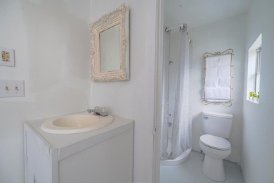 Charming cottage-style retreat situated on two lots in the - photo 15