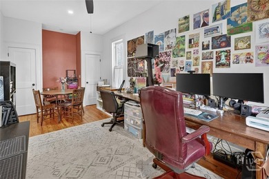 Beautifully updated 4 bedroom, 3.5 bath home that perfectly - photo 16